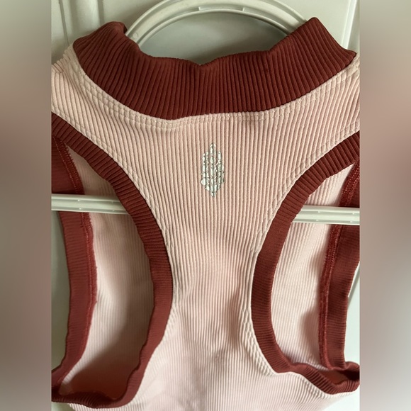 Free People | M/L Ribbed Muscle Tank - Picture 4 of 7